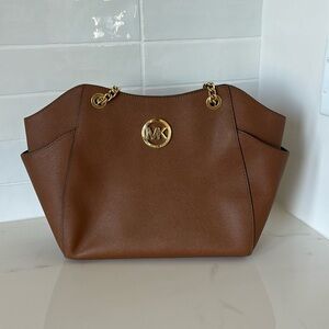 Micheal Kors Large Travel Chain Shoulder Tote Luggage